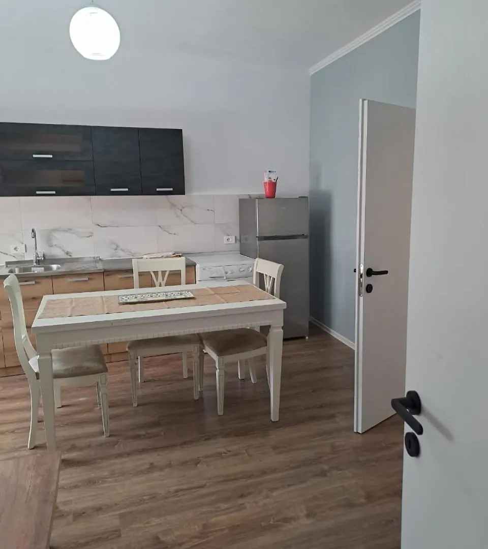 Daire Vila Konti 42 Dıraç