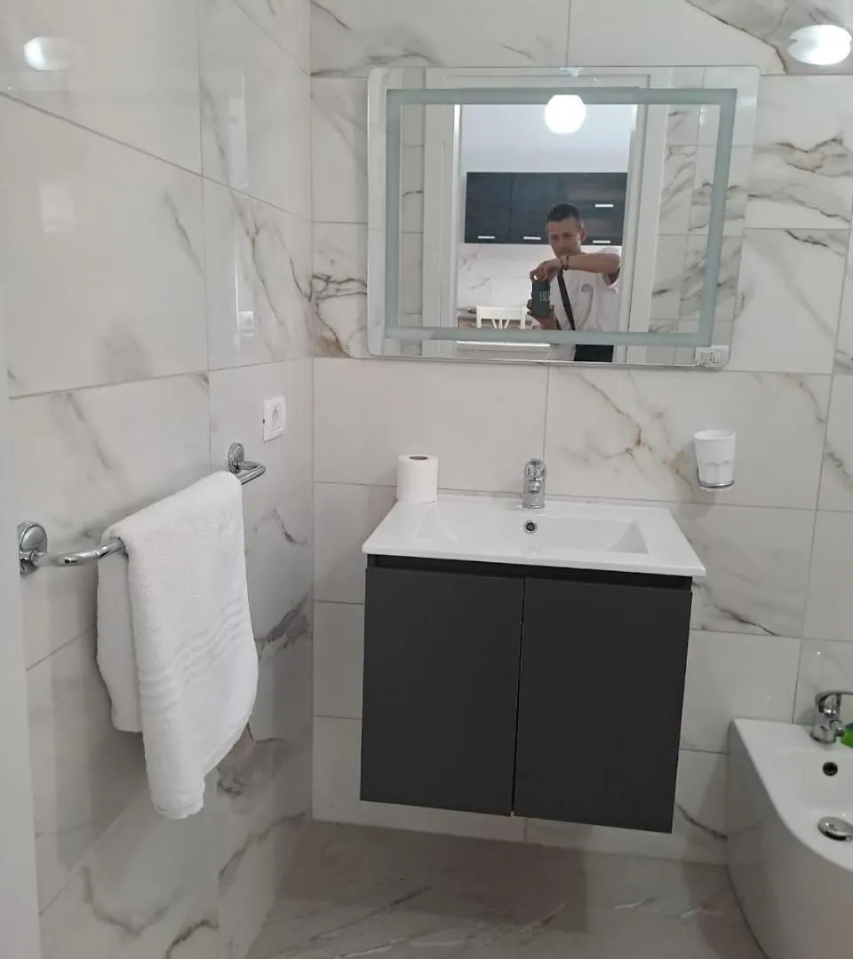 Vila Konti 42 Dıraç